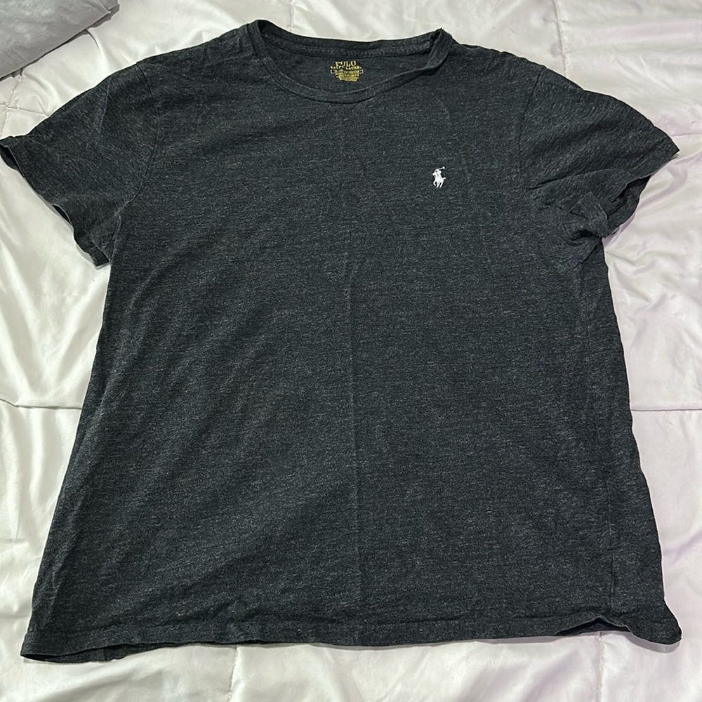 ralph lauren polo t shirt. size xl. good condition